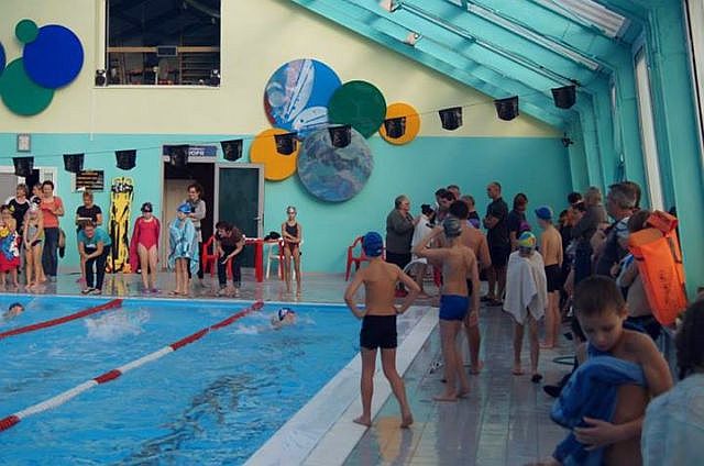 Wodzisław: uczniowie podstawówek rywalizowali na pływalni [ZDJĘCIA]