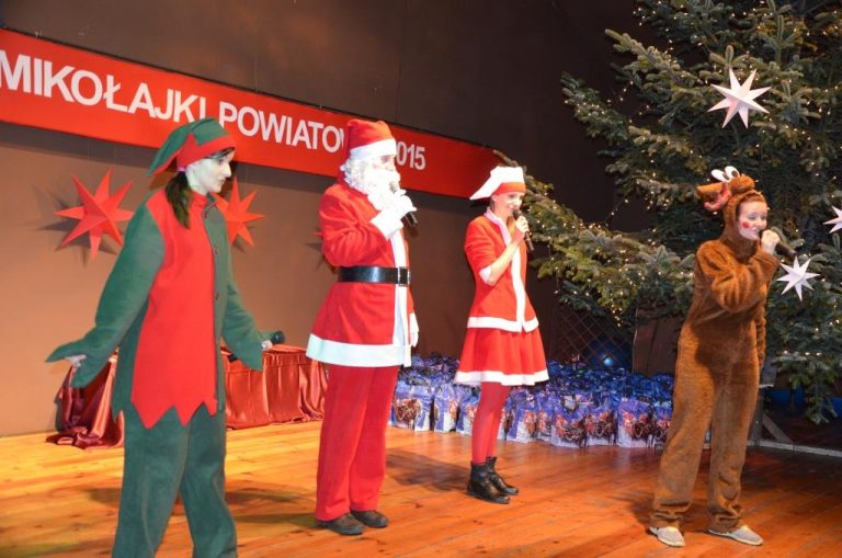 W Czyżowicach Mikołaj i jego pomocnicy spotkali się z dziećmi