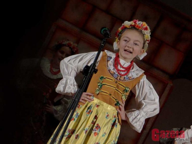 Folklorystyczna gala „Fedrowani w godce”