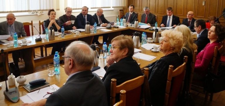 Wodzisław Śląski: Radni uchwalili budżet na 2016 rok