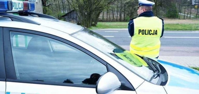 Kierowco! Pamiętaj o zapięciu pasów bezpieczeństwa
