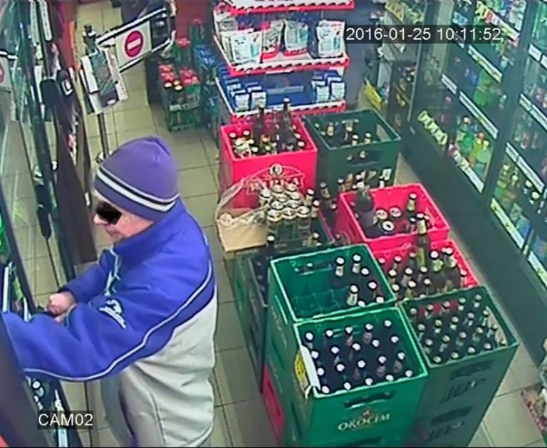 Znasz tego mężczyznę? Płacił cudzą kartą