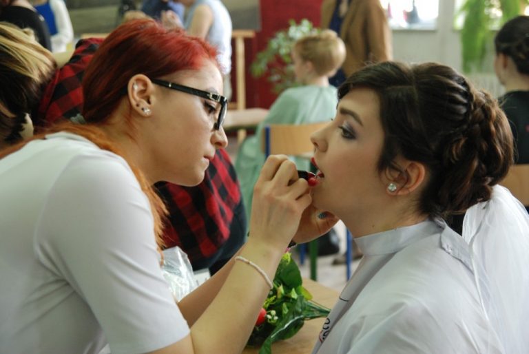 Kędzierzyn-Koźle: Pokazali jak uczesać pannę młodą