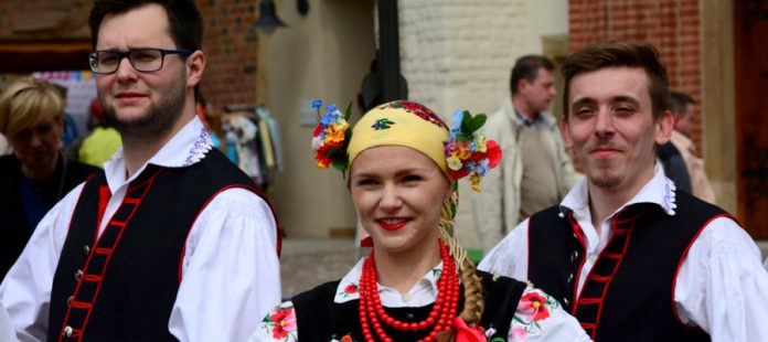 Racibórz Jarmark Kwiatów na Zamku Piastowskim