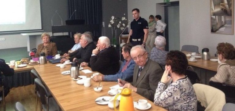Gorzyce: Policjanci spotkali się z seniorami