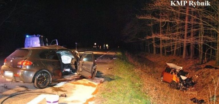 Zderzenie czołowe w Rybniku! 2 osoby nie żyją