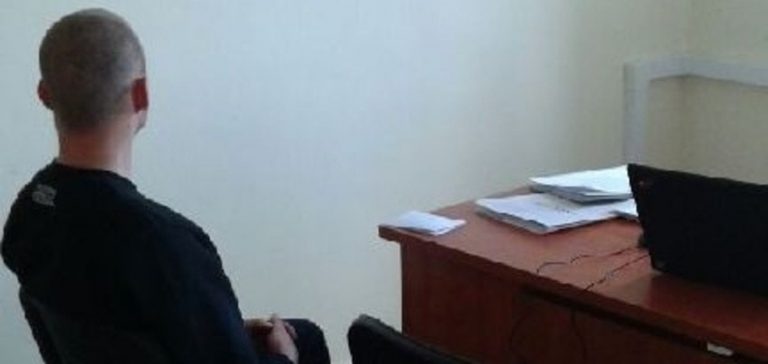 Policyjny pościg ulicami Radlina: W kradzionym aucie przewozili narkotyki