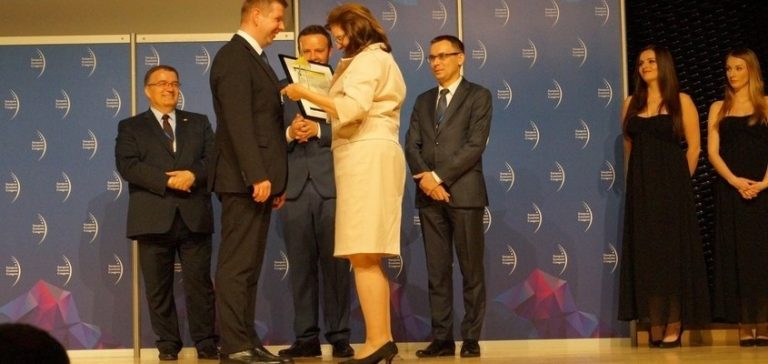 Top Inwestycje Komunalne 2016: Prezydent Wodzisławia Śl. odebrał nagrodę dla Trzech Wzgórz