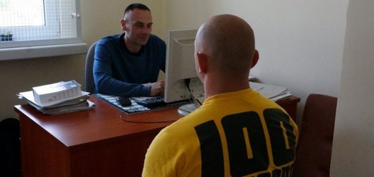 Zamiast zapłacić za pizzę… wodzisławianin pobił dostawcę