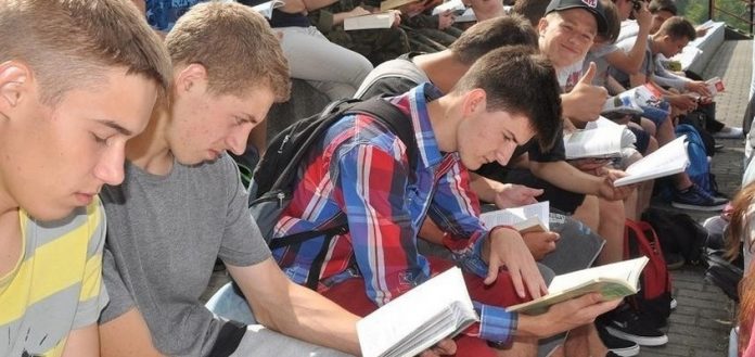 Ogólnopolska akcja masowego czytania w Gogołowej