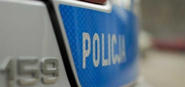 Radlin: Pijany wjechał w budynek i uciekł