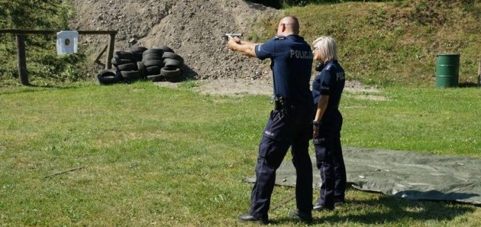KPP Wodzisław: Trening strzelania. Strzelnica w Syryni