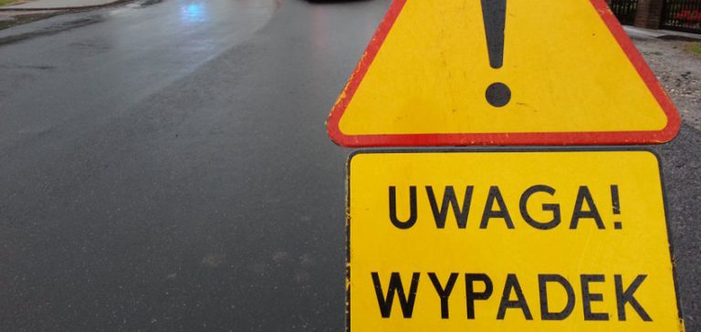 Wypadek w Jastrzębiu-Zdroju. Motorowerzysta trafił do szpitala