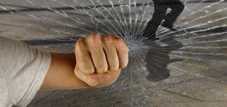 UM w Wodzisławiu ostrzega: Uwaga na włamania na remontowanych osiedlach!