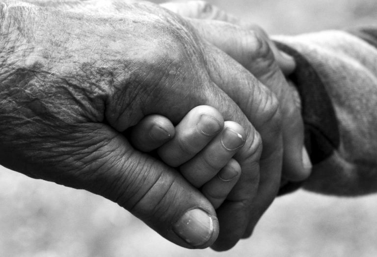 Alzheimer. Bezpłatne warsztaty i szkolenia