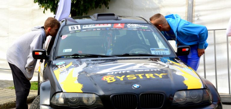 Mini IX i pół Zlot BMW podczas wodzisławskiego Oktoberfest