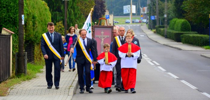 Peregrynacja Krzyża św. Jana Pawła w Wodzisławiu 2016