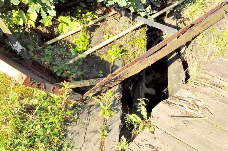 Ścieżka, której nie ma i marzenie o nowym moście