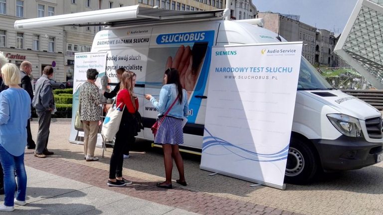 Sprawdź swój słuch i pomóż niesłyszącym dzieciom