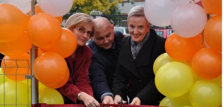 Przedszkole nr 11 zyskało plac zabaw, a Gimnazjum nr 3 – siłownię