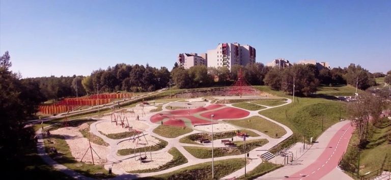 „Obierz w życiu właściwy tor” – Powiat Wodzisławski prezentuje film promocyjny