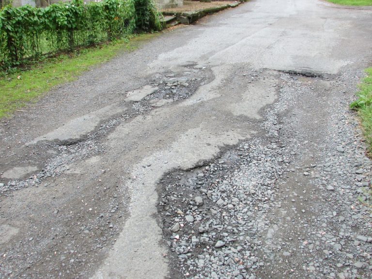 Wodzisław Śl.: Dwie firmy będą modernizować drogi miejskie