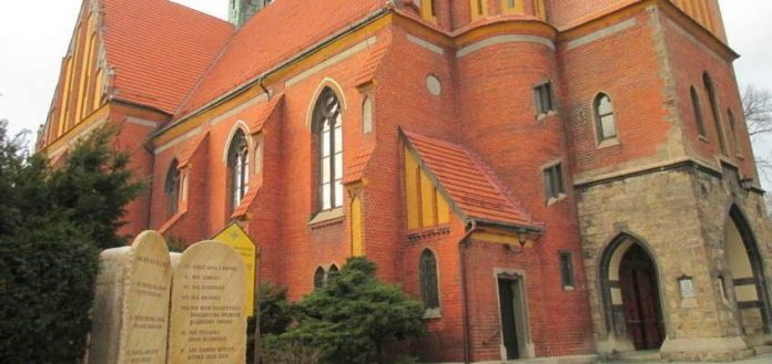 Wodzisław, kościół WNMP: Msza Trydencka
