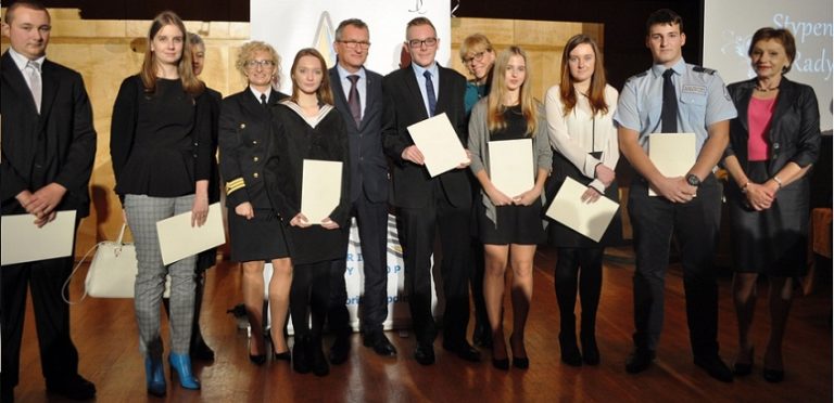 Uczniowie z Kędzierzyna-Koźla wśród stypendystów premiera