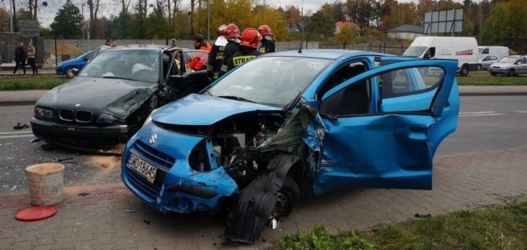 Wodzisław: Groźny wypadek na Bogumińskiej. 6 osób w szpitalu