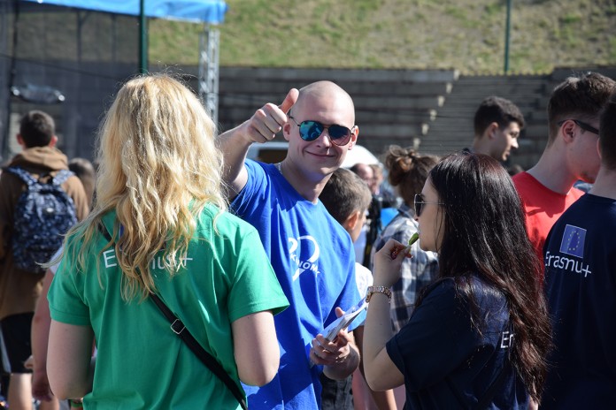 Wodzisław: Piknik Edukacyjny w Rodzinnym Parku Rozrywki Trzy Wzgórza