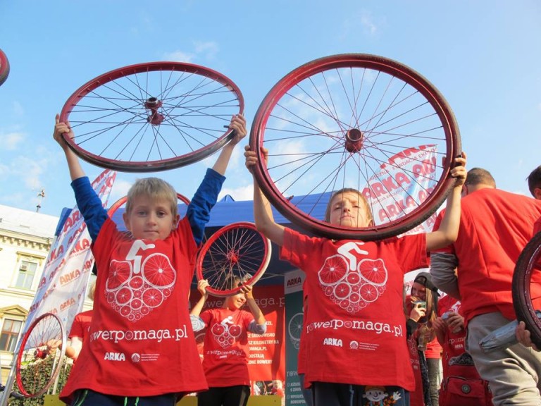 Możesz pomóc, jeżdżąc na rowerze